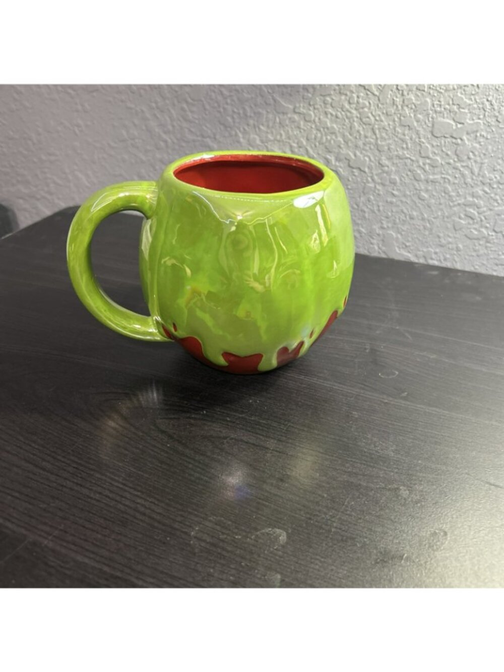 Hand-Painted Poison Apple-Inspired Mug Snow White Evil Queen Halloween Décor - Picture 3 of 3